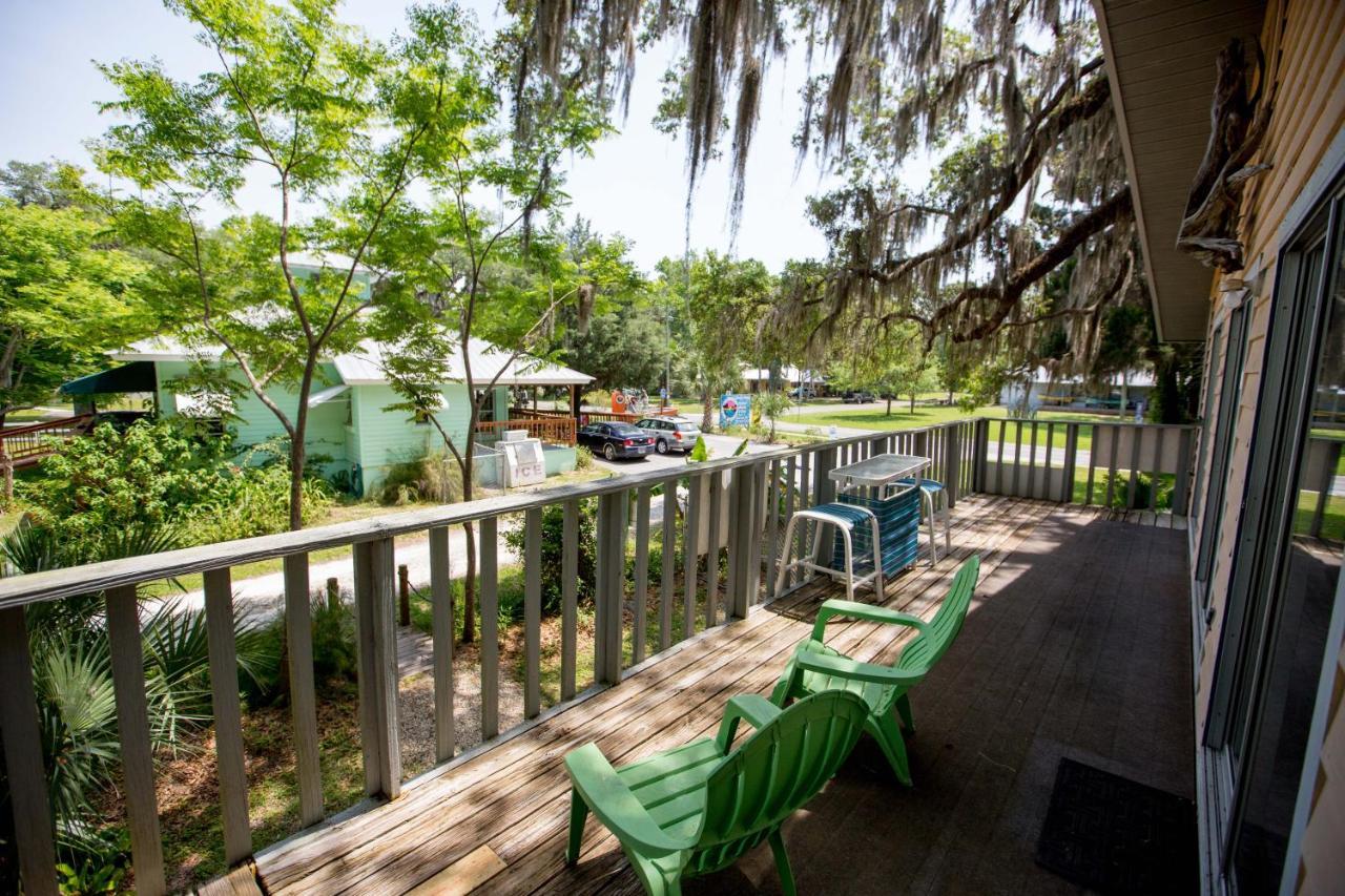 Riverfront Treetop Bungalow Homosassa Eksteriør billede
